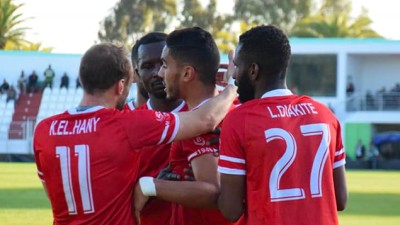Le Mouloudia d'Oujda leader grâce à sa victoire sur la pelouse de l'Olympique Khouribga (1-4)