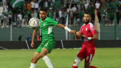فريق الوداد الرياضي يفوز خارج ميدانه على أولمبيك خريبكة (2-1)