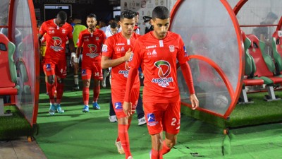 فريق أولمبيك آسفي ينهزم بميدانه أمام حسنية اكادير (1-2)