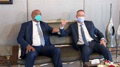 رئيس الكونفدرالية الإفريقية لكرة القدم باتريس موتسيبي يحل بالمغرب