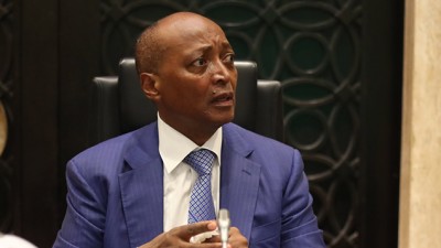 M. Motsepe annonce le retrait de l'organisation de la CAN 2025 à la Guinée