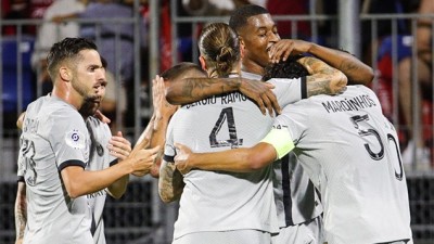 بطولة فرنسا لكرة القدم.. الدولي المغربي أشرف حكيمي يساهم في فوز فريقه سان جيرمان على كليرمون (5-0)