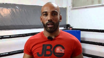Le boxeur Rachid Jkitou prépare à Agadir son combat pour le titre de champion du monde