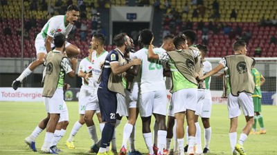 نهائي كأس الكونفدرالية الإفريقية.. الرجاء الرياضي يتوج بلقبه الثالث على حساب شبيبة القبائل (2-1)
