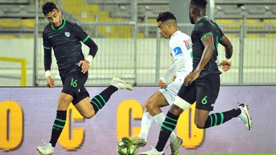 فريق الرجاء الرياضي يتفوق على ضيفه فريق مولودية وجدة 3-0 'البطولة الوطنية الإحترافية "إنوي" (الدورة الثالثة)'
