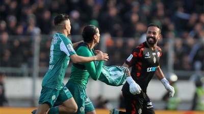 Le Raja de Casablanca bat l'Association Sportive des FAR (1-0)