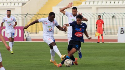 فريق نهضة الزمامرة يتفوق على ضيفه حسنية أكادير (1-0) 'البطولة الوطنية الاحترافية (الدورة 23)'