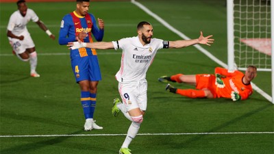 بطولة اسبانيا لكرة القدم, ريال مدريد يسقط برشلونة 2-1 ،و يشعل مجددا السباق على اللقب