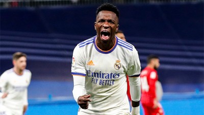 بطولة اسبانيا .. ريال مدريد ينتزع فوزا صعبا من ضيفه اشبيلية (2-1)