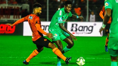 فريق نهضة بركان يتعادل مع ضيفه فريق الرجاء الرياضي 2-2