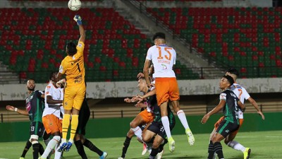 نصف نهائي كأس العرش.. فريق نهضة بركان يتأهل إلى المباراة النهائية عقب فوزه على يوسفية برشيد بالضربات الترجيحية ( 4-3)