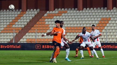 La Renaissance de Berkane et le Hassania d'Agadir se neutralisent (0-0)