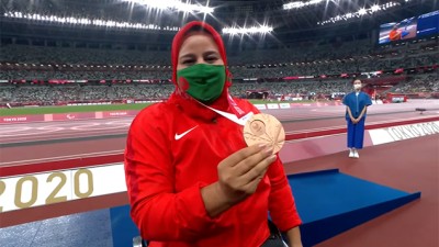 Jeux paralympiques (Lancer du poids/F34).. la Marocaine Saida Amoudi remporte la médaille de bronze