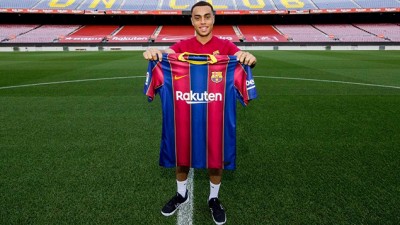 نادي برشلونة يعلن تعاقده مع المدافع الأمريكي سيرجينيو ديست