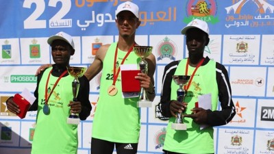العداء المغربي لبيباط محمد والكينية جبكوجي باسكاليا يفوزان بنصف ماراطون العيون الدولي في دورته الـ 22
