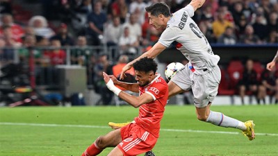 دوري أبطال أوروبا.. نادي بايرن ميونيخ يفوز على ضيفه برشلونة (2-0)