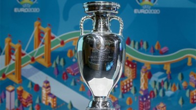 لقاءات كأس أوروبا 2020 بإشبيلية وسان بطرسبورغ ولندن بدلا من بلباو ودبلن (ويفا)