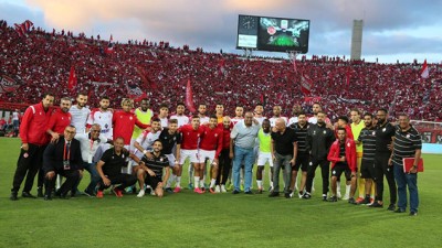 جوائز ال"كاف" 2022.. الوداد الرياضي يتوج بجائزة أفضل فريق إفريقي