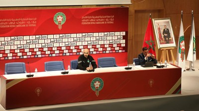 وليد الركراكي يعبر عن تضامنه مع رئيس الجامعة الملكية المغربية لكرة القدم الذي يتعرض ل"حملة مغرضة "