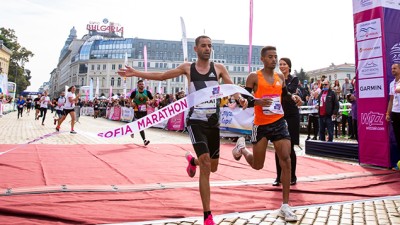 Le Marocain Youssef Sbaai bat le record du marathon de Sofia