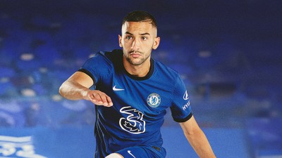 الدولي المغربي حكيم زياش يخوض مباراته الودية الأولى مع نادي تشيلسي