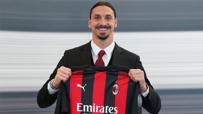 Ibrahimovic prolonge à l'AC Milan jusqu'en 2022