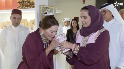 صاحبة السمو الملكي الأميرة لالة حسناء مرفوقة بسعادة الشيخة المياسة بنت حمد آل ثاني تدشن دار المغرب