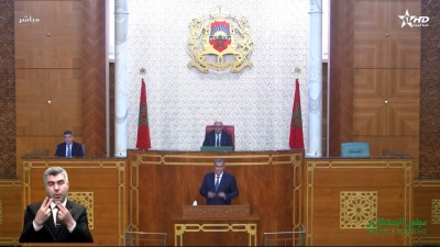 - - Parlement