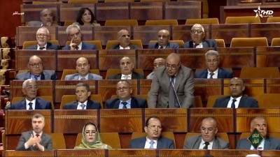 - - Parlement