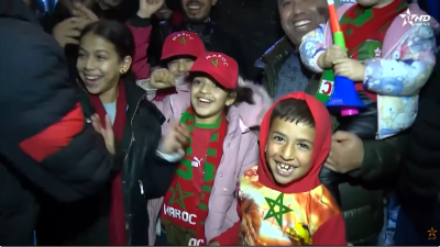 À travers les régions du Royaume : les supporters marocains fêtent la qualification des Lions de l’Atlas pour les quarts de finale.