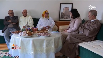 الشاعرة رقـية بُـوزركَـان - IZURAN