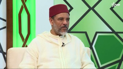  - قال الرسول صلى الله عليه وسلم : "إذا سمعتم الحديثَ عني تعرفُه قلوبُكم وتلينُ له أشعارُكم وأبشارُكم وترونَ أنه منكم قريبٌ فأنا أولاكم به وإذا سمعتم الحديثَ عني تُنكرُه قلوبُكم وتنفرُ أشعارُكم وأبشارُكم وترونَ أنه منكم بعيدٌ فأنا أبعدُكم منه" - ADOROUSS ATTAFAOLIA